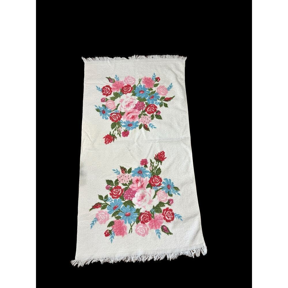 Vintage Cannon floral bath towel